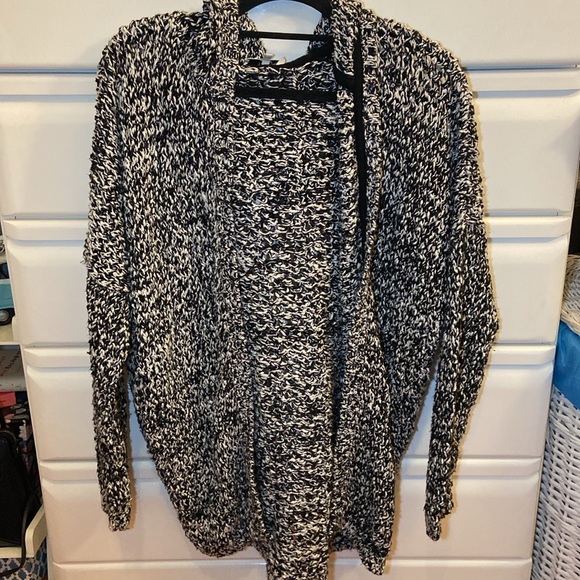 Talula Knit Long Cardigan - Picture 2 of 5